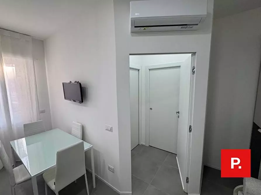 Immagine 4 di Appartamento in affitto  in via roma 51 a Caserta