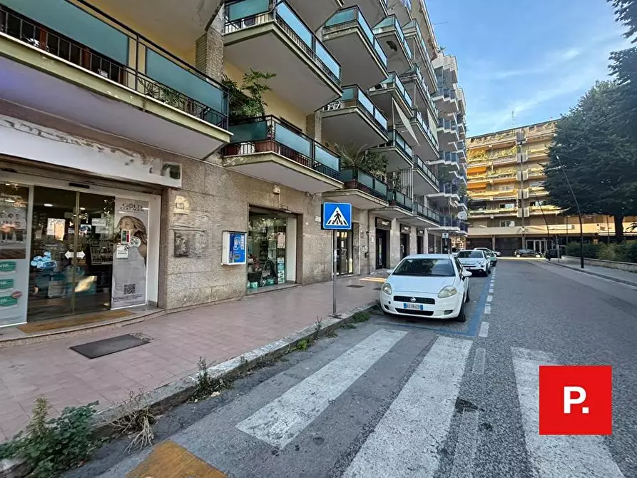 Immagine 3 di Locale commerciale in affitto  in via Gian Lorenzo Bernini a Caserta