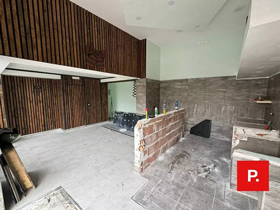 Immagine 6 di Locale commerciale in affitto  in via ferrarecce 31/33 a Caserta