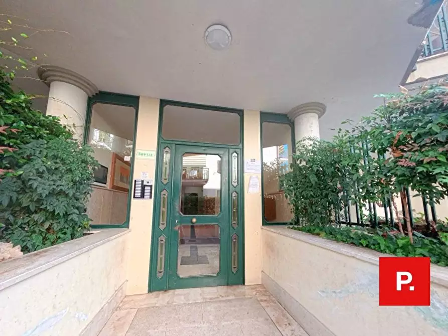 Immagine 5 di Appartamento in vendita  in VIA G.M AGNESI 15 a Caserta