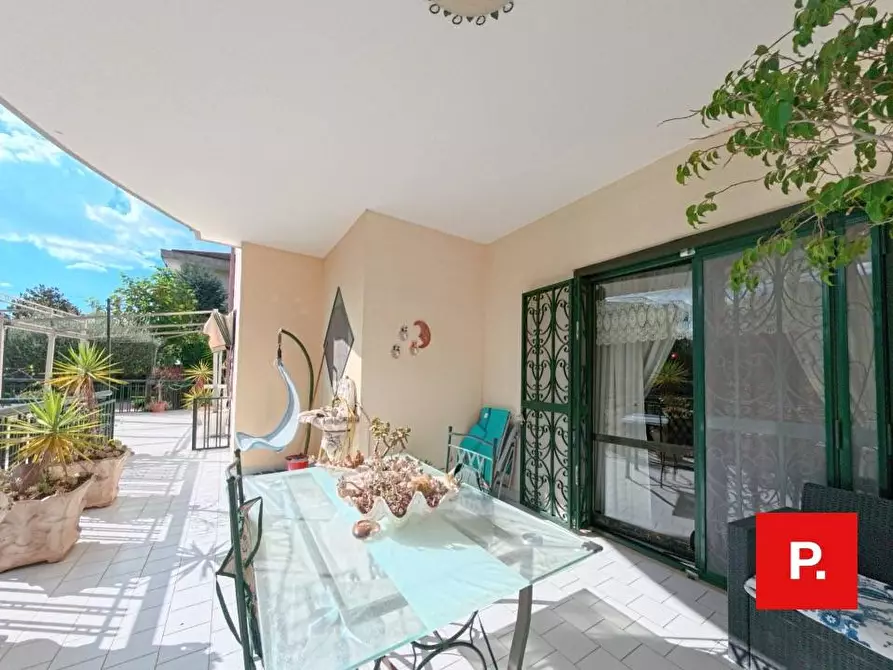 Immagine 10 di Appartamento in vendita  in VIA G.M AGNESI 15 a Caserta