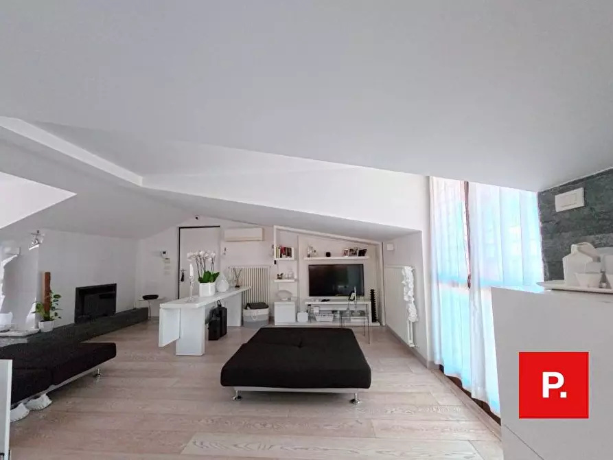 Immagine 25 di Appartamento in vendita  a Caserta