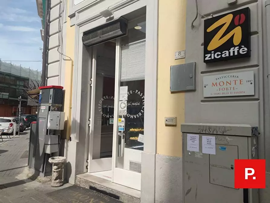 Immagine 2 di Locale commerciale in vendita  in via turati 8 a Caserta