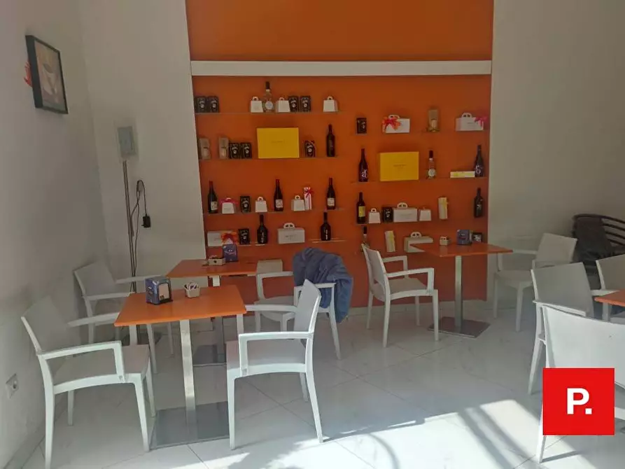 Immagine 10 di Locale commerciale in vendita  in via turati 8 a Caserta