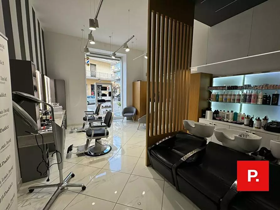 Immagine 4 di Locale commerciale in vendita  in via Turati 28 a Caserta