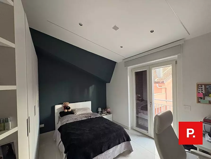 Immagine 47 di Villetta a schiera in affitto  in via Camusso a Caserta