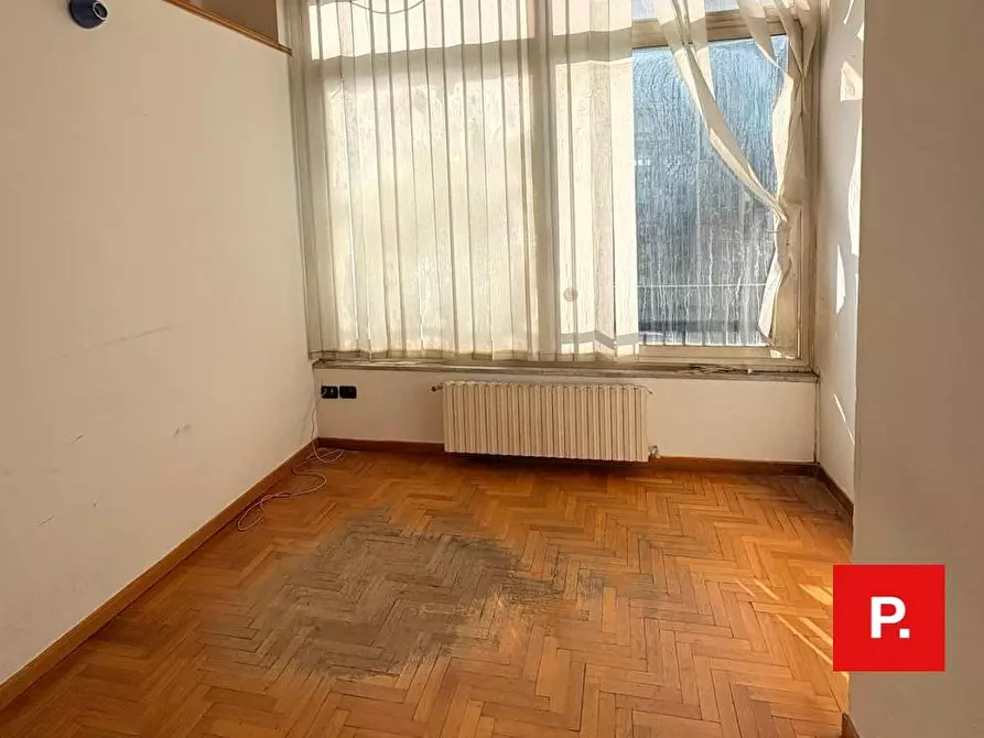 Immagine 13 di Appartamento in vendita  in Corso Meridionale a Napoli