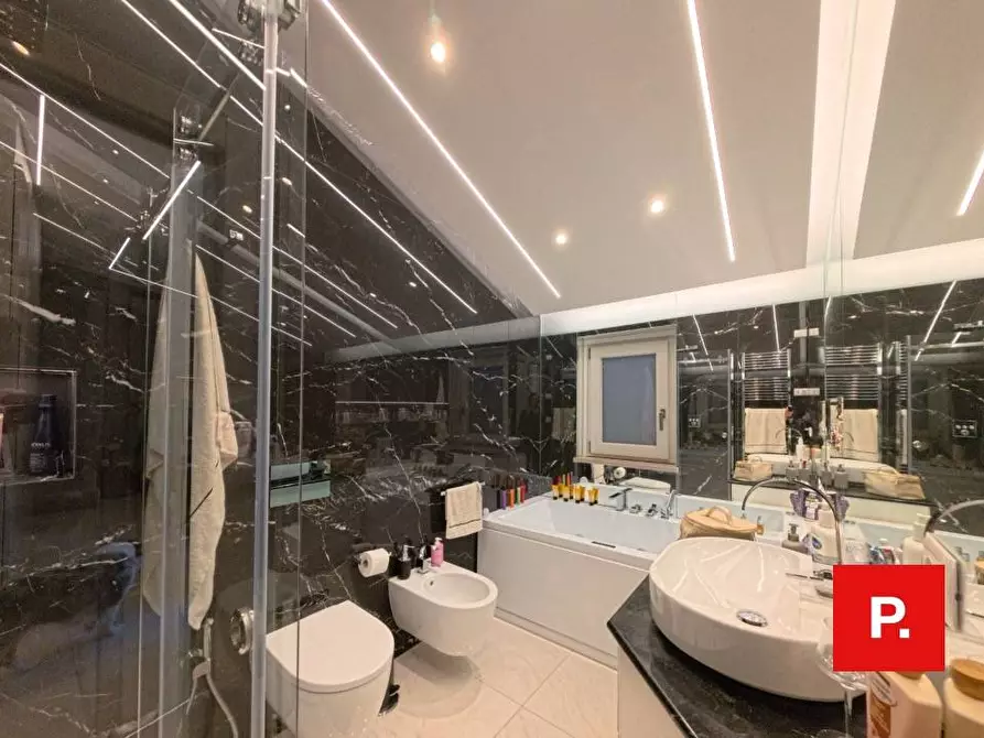 Immagine 41 di Villetta a schiera in affitto  in via Camusso a Caserta