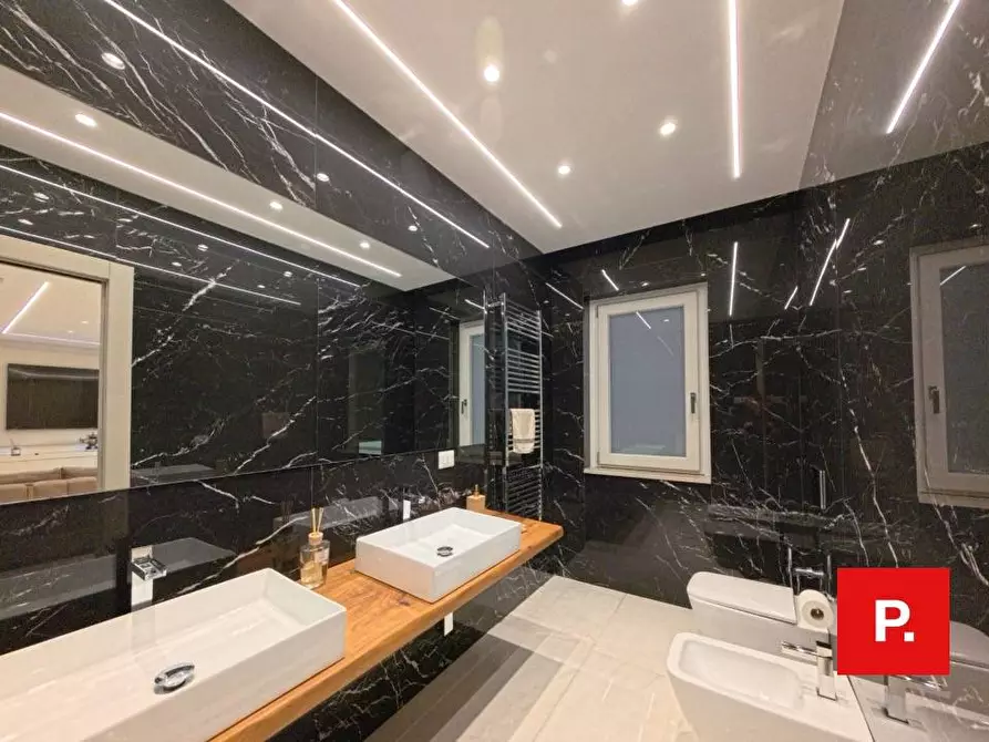 Immagine 11 di Villetta a schiera in affitto  in via Camusso a Caserta