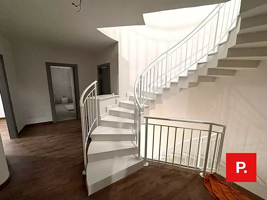 Immagine 8 di Villa in affitto  in via achille terraciano a Caserta