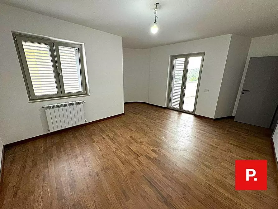 Immagine 10 di Villa in affitto  in via achille terraciano a Caserta