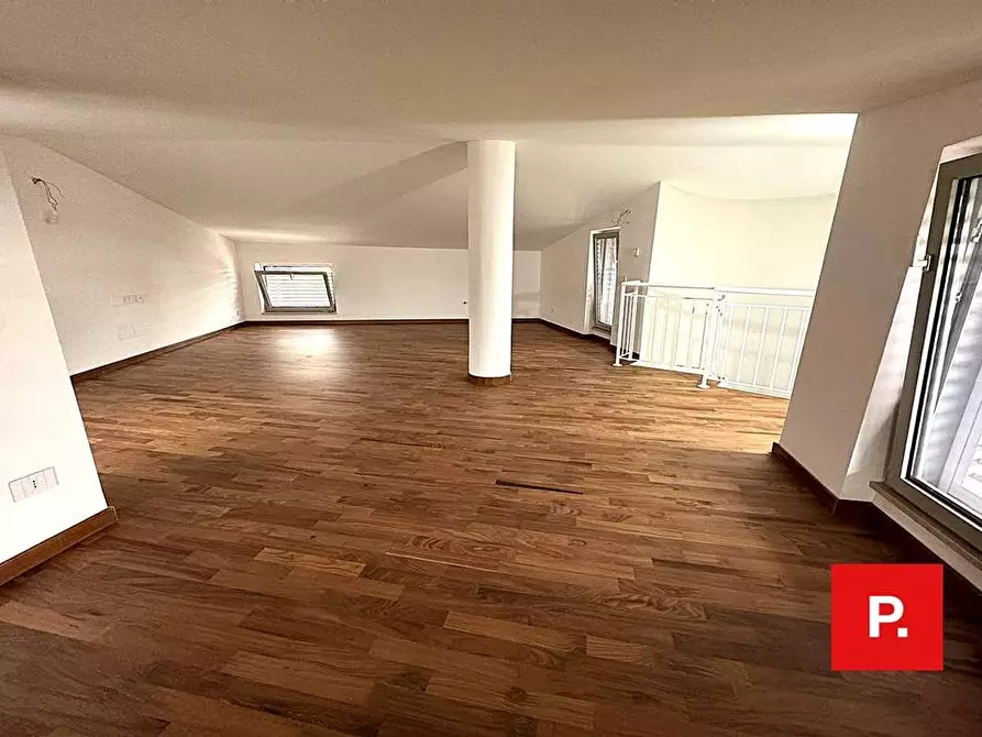 Immagine 14 di Villa in affitto  in via achille terraciano a Caserta