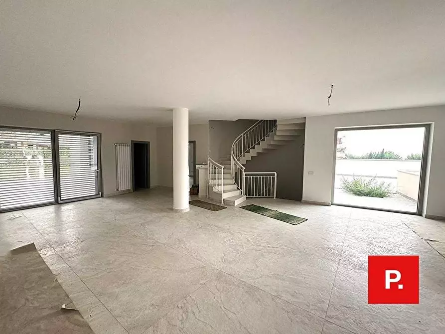 Immagine 9 di Villa in affitto  in via achille terraciano a Caserta