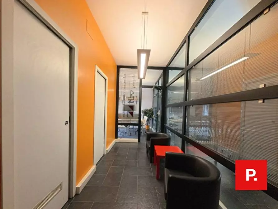 Immagine 1 di Appartamento in vendita  in via roma 92 a Caserta