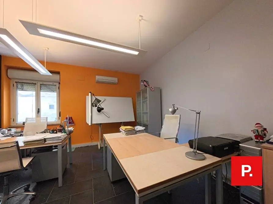 Immagine 12 di Appartamento in vendita  in via roma 92 a Caserta