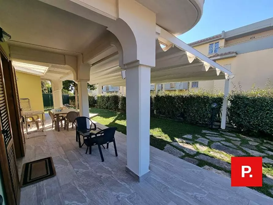 Immagine 36 di Villa in vendita  in via dell' acquarole a Formia