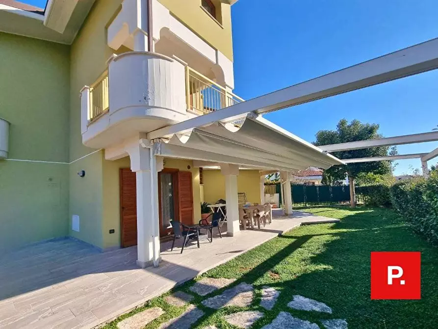 Immagine 38 di Villa in vendita  in via dell' acquarole a Formia