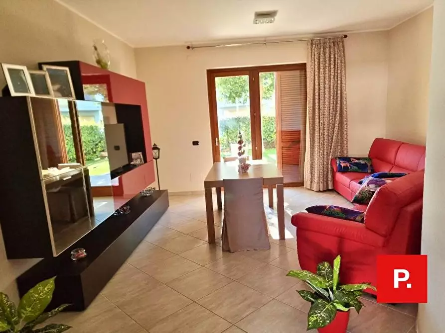 Immagine 10 di Villa in vendita  in via dell' acquarole a Formia