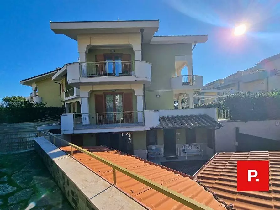 Immagine 47 di Villa in vendita  in via dell' acquarole a Formia