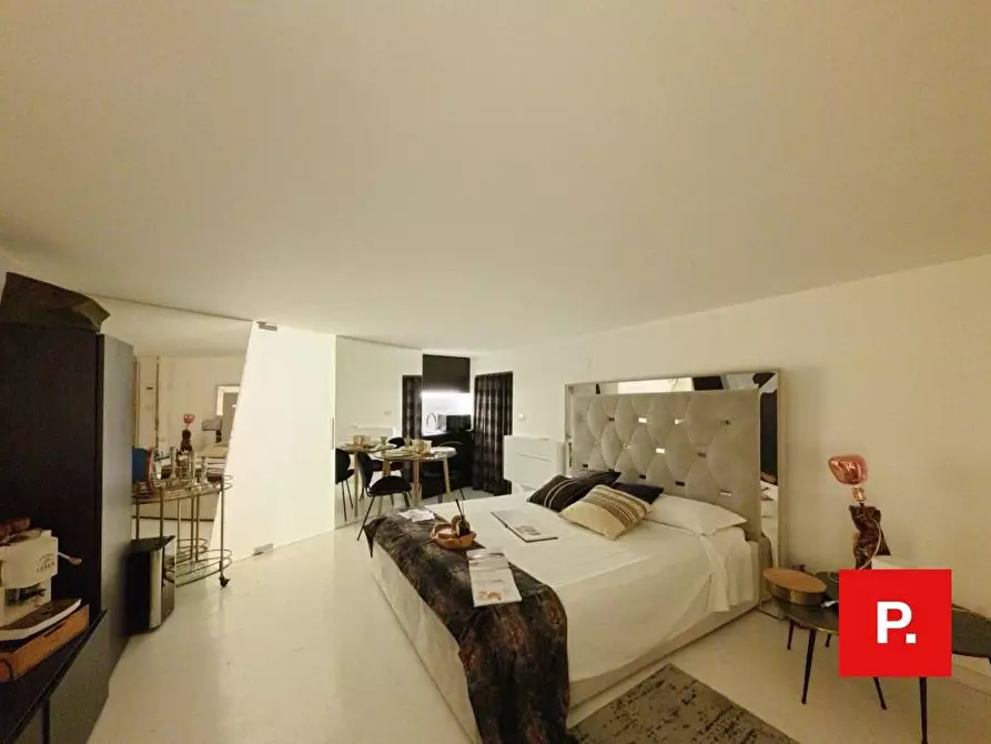 Immagine 6 di Appartamento in vendita  in via Mazzini a Caserta