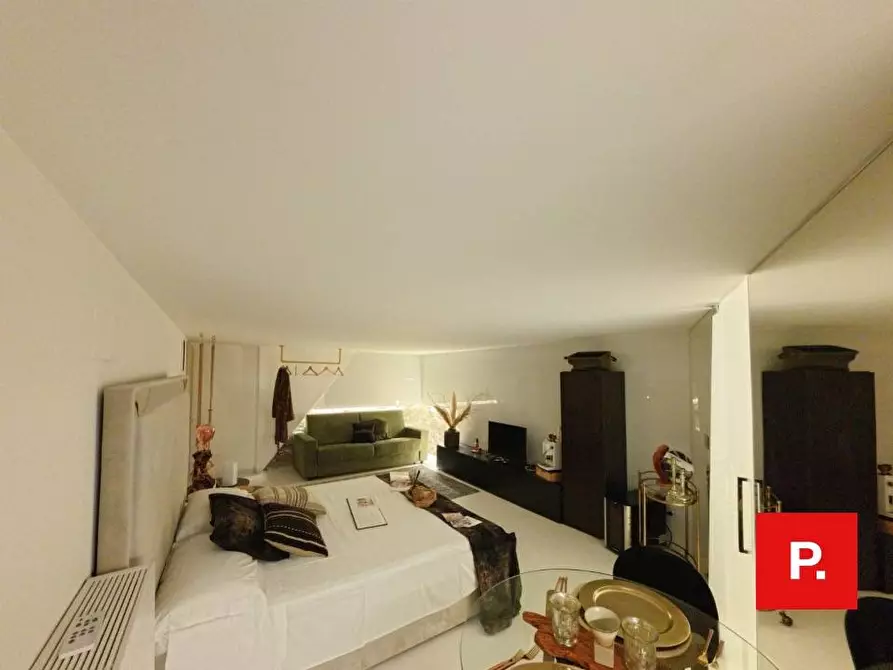 Immagine 10 di Appartamento in vendita  in via Mazzini a Caserta