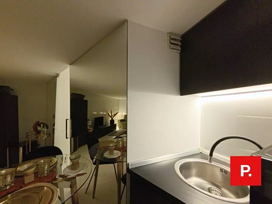 Immagine 13 di Appartamento in vendita  in via Mazzini a Caserta