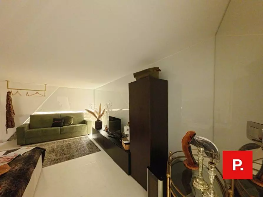 Immagine 18 di Appartamento in vendita  in via Mazzini a Caserta