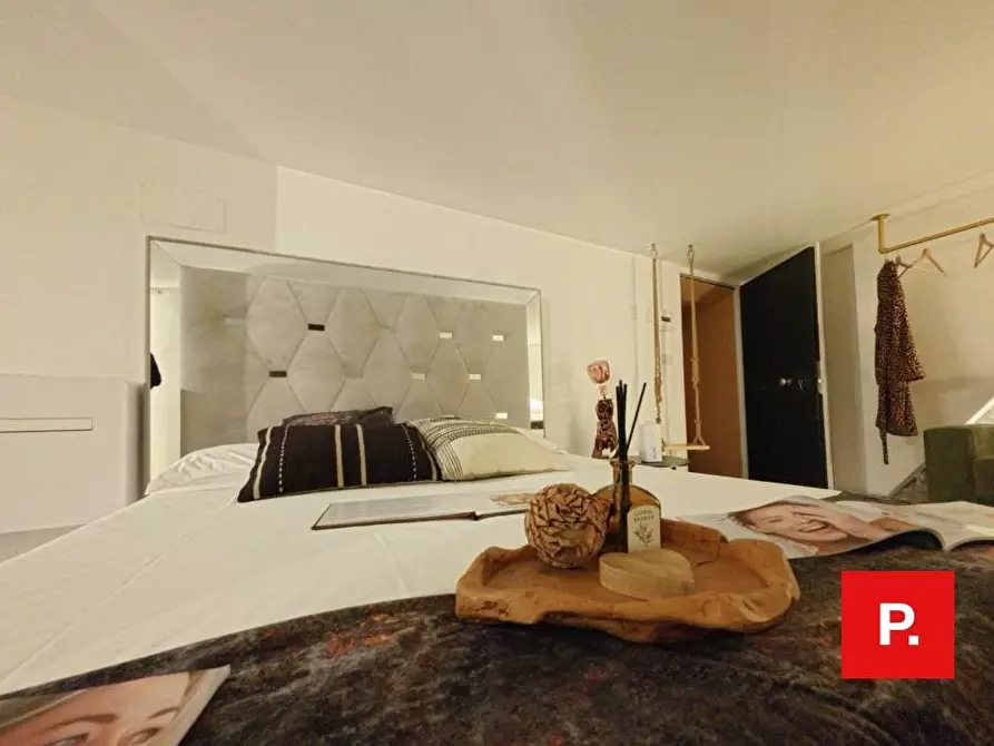 Immagine 8 di Appartamento in vendita  in via Mazzini a Caserta