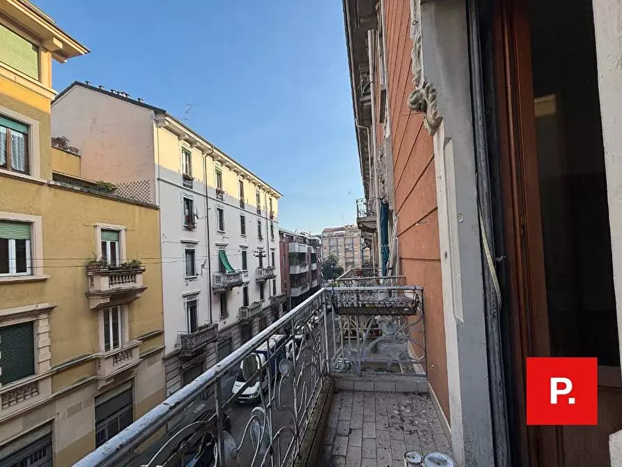 Immagine 12 di Appartamento in vendita  in via Padova a Milano