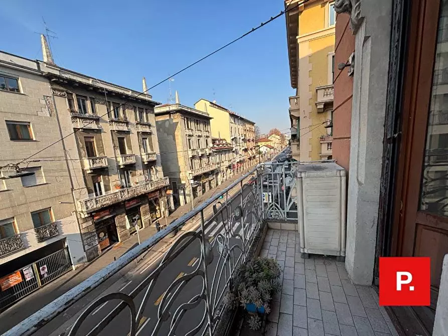Immagine 14 di Appartamento in vendita  in via Padova a Milano