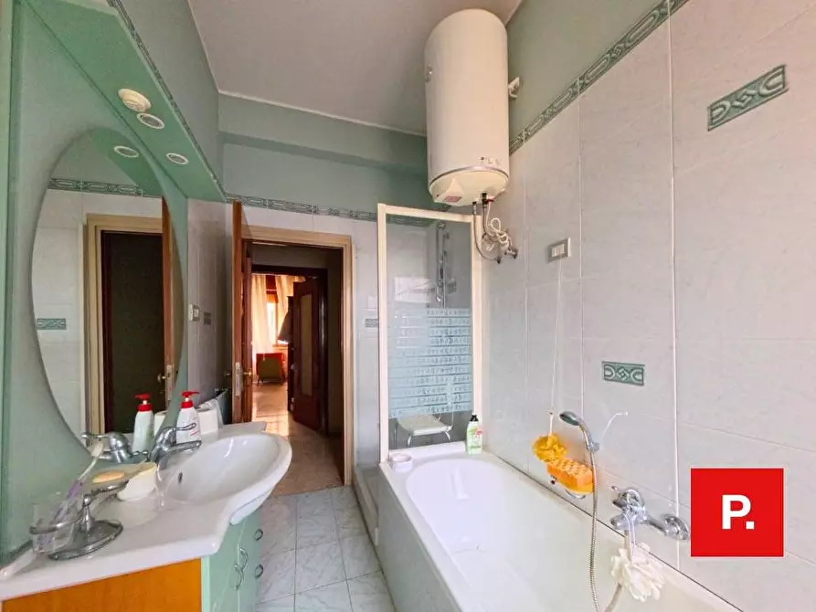 Immagine 44 di Appartamento in vendita  in VIA ROMA 11 a Caserta