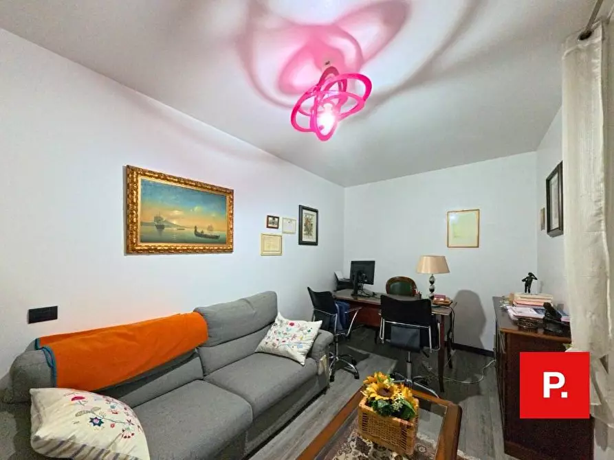 Immagine 19 di Appartamento in vendita  in Passaggio Pio IX 13 a Caserta