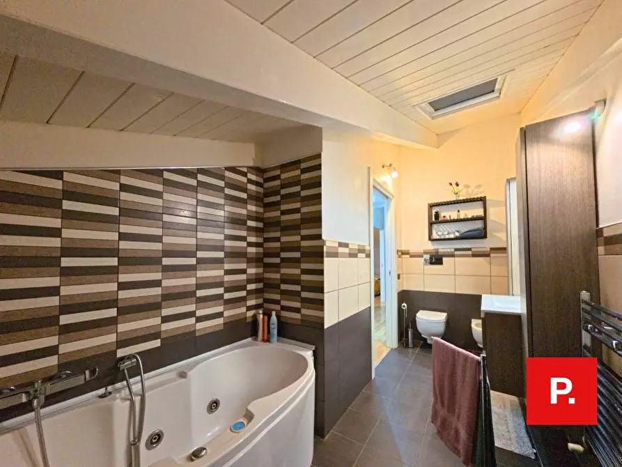 Immagine 46 di Appartamento in vendita  in Passaggio Pio IX 13 a Caserta