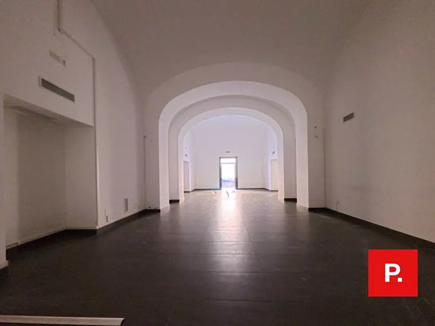 Immagine 42 di Locale commerciale in affitto  in Via Cesare Battisti a Caserta