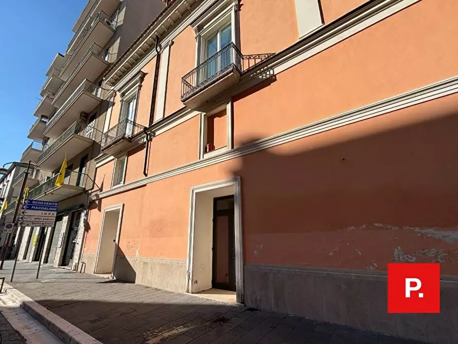 Immagine 43 di Locale commerciale in affitto  in Via Cesare Battisti a Caserta