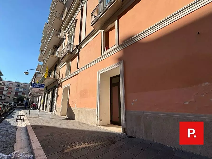 Immagine 44 di Locale commerciale in affitto  in Via Cesare Battisti a Caserta