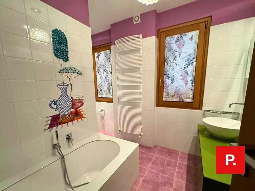 Immagine 25 di Appartamento in vendita  in via Tescione a Caserta