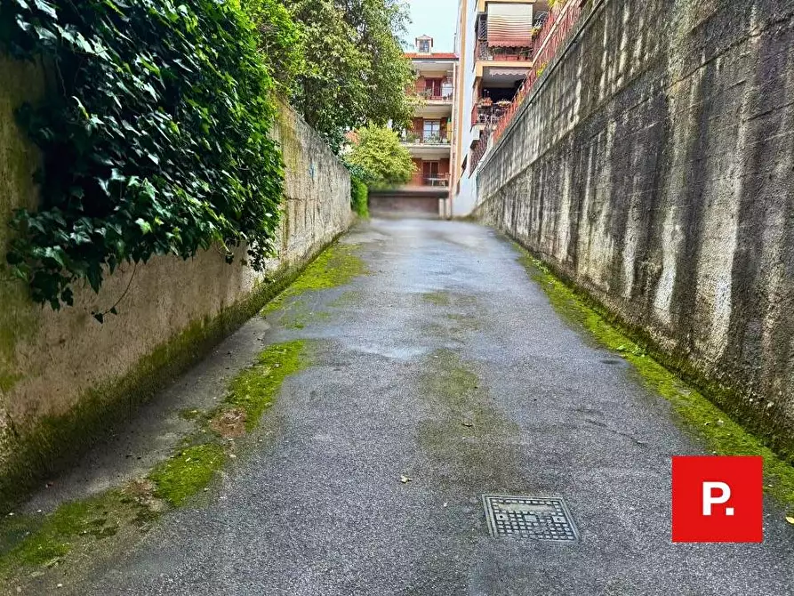 Immagine 30 di Appartamento in vendita  in via Tescione a Caserta