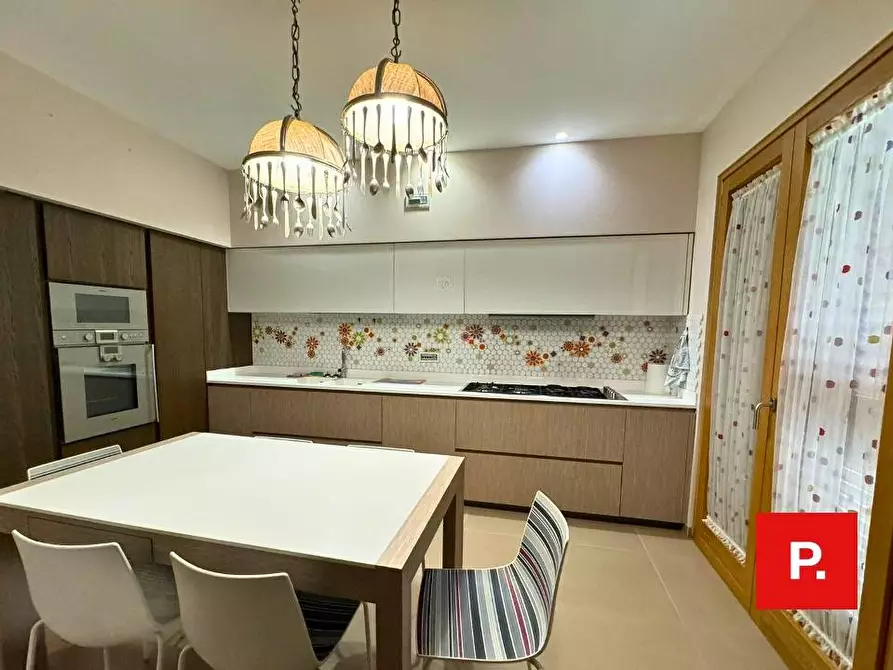 Immagine 2 di Appartamento in vendita  in via Tescione a Caserta