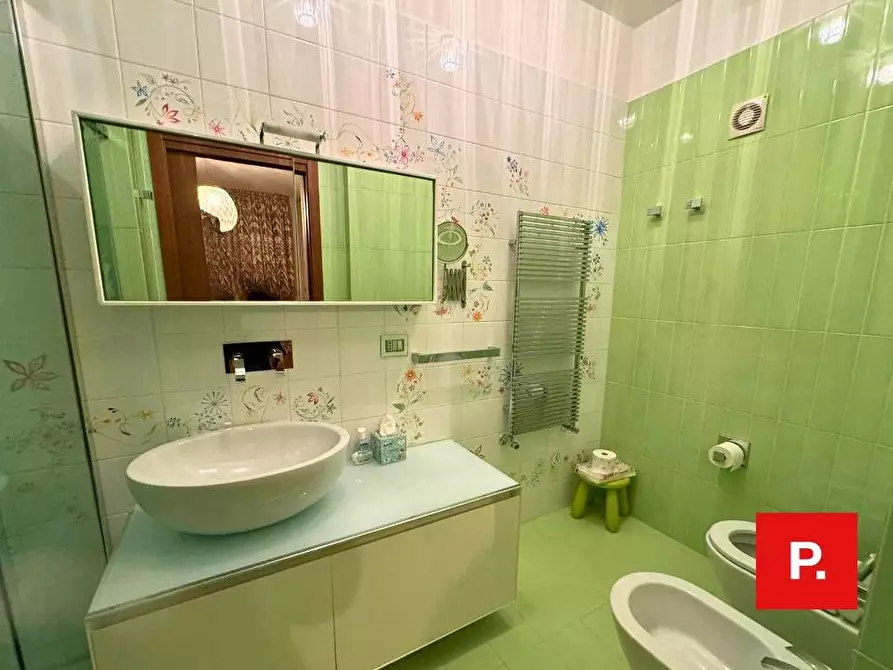 Immagine 29 di Appartamento in vendita  in via Tescione a Caserta