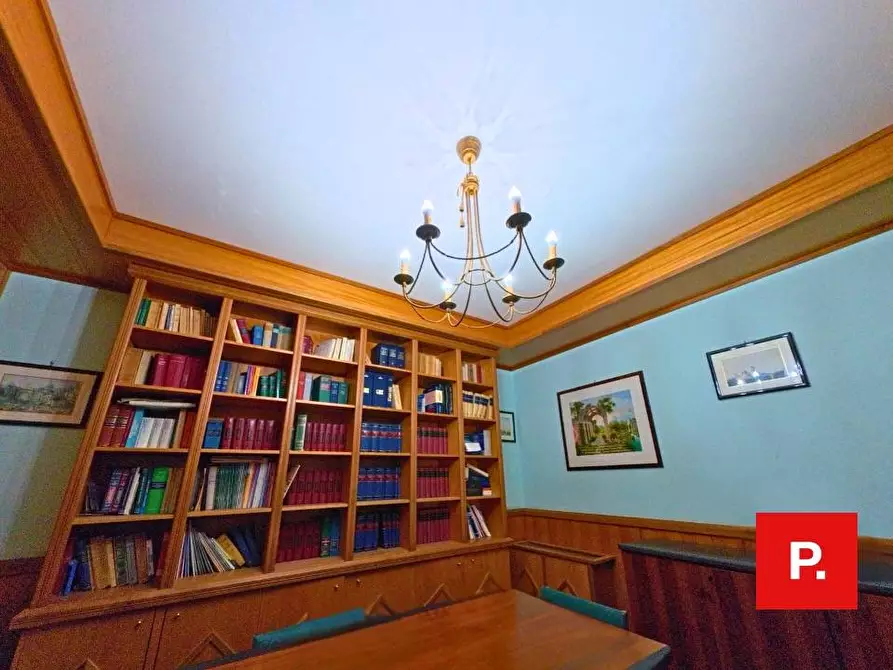 Immagine 1 di Ufficio in vendita  in Via Patturelli a Caserta