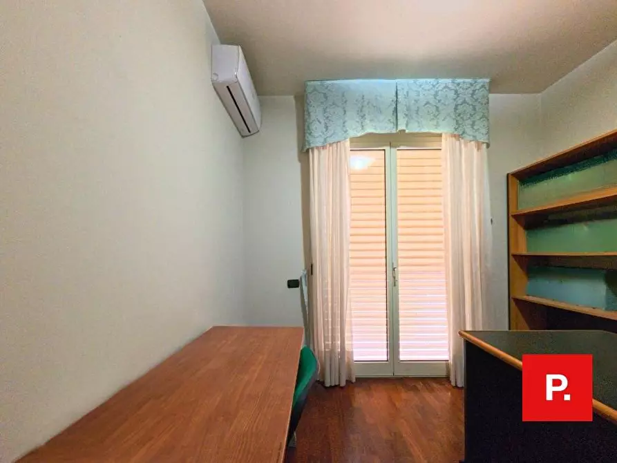 Immagine 5 di Ufficio in vendita  in Via Patturelli a Caserta