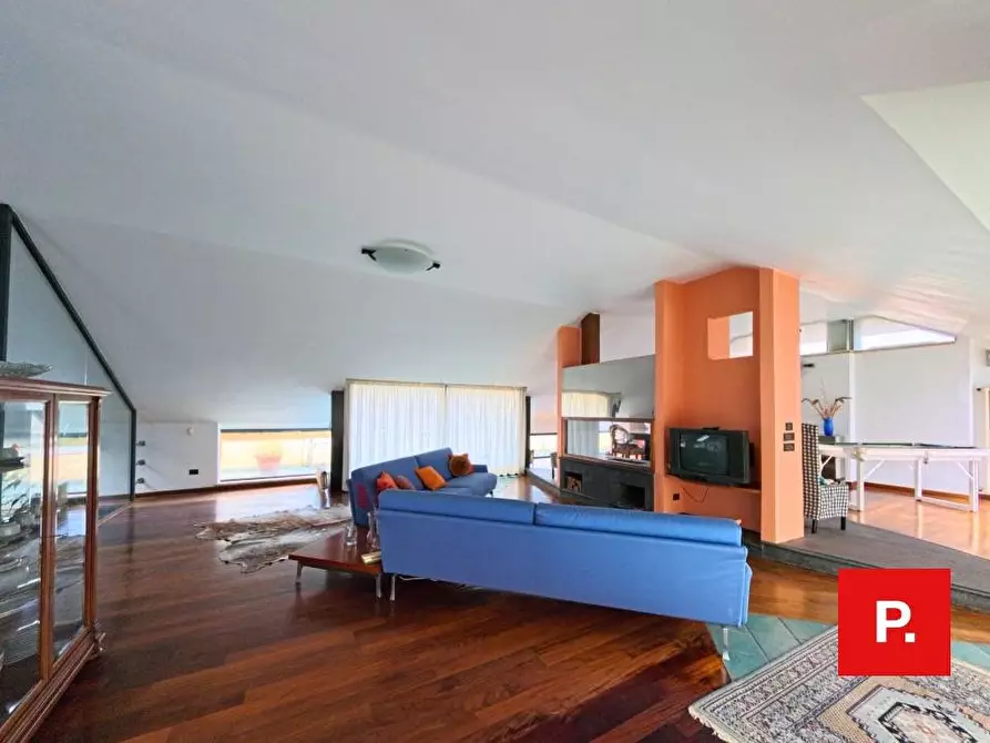 Immagine 61 di Appartamento in vendita  in VIA SAN DONATO a Caserta