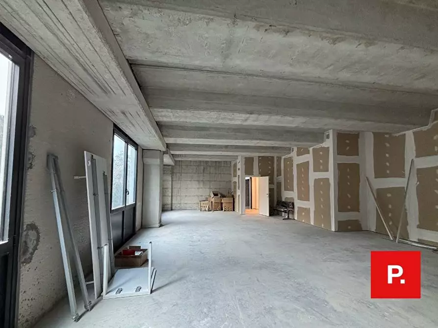 Immagine 4 di Ufficio in vendita  in Viale delle industrie 2 a Caserta