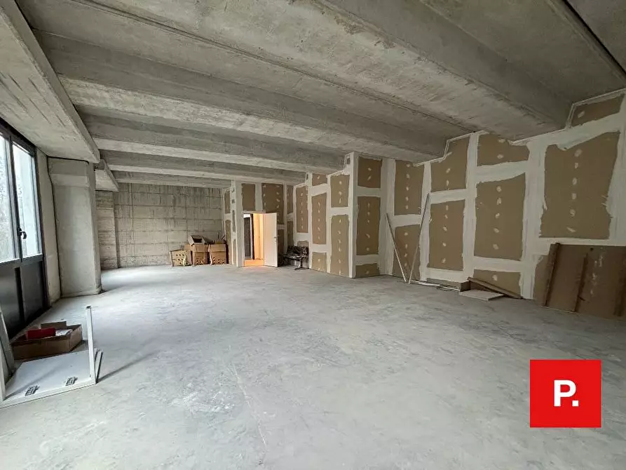 Immagine 5 di Ufficio in vendita  in Viale delle industrie 2 a Caserta