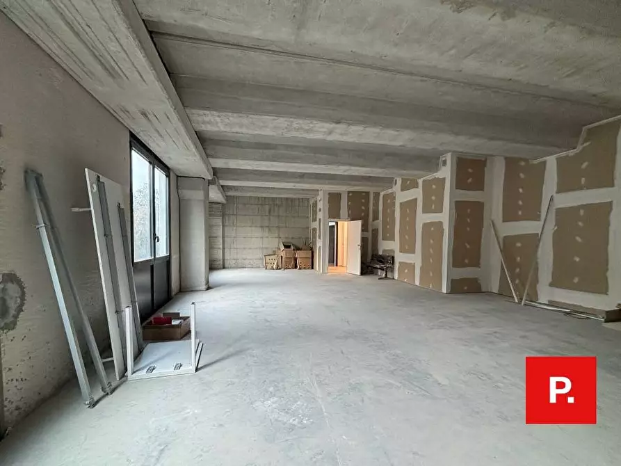 Immagine 6 di Ufficio in vendita  in Viale delle industrie 2 a Caserta
