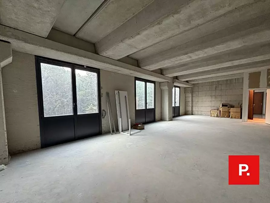 Immagine 8 di Ufficio in vendita  in Viale delle industrie 2 a Caserta