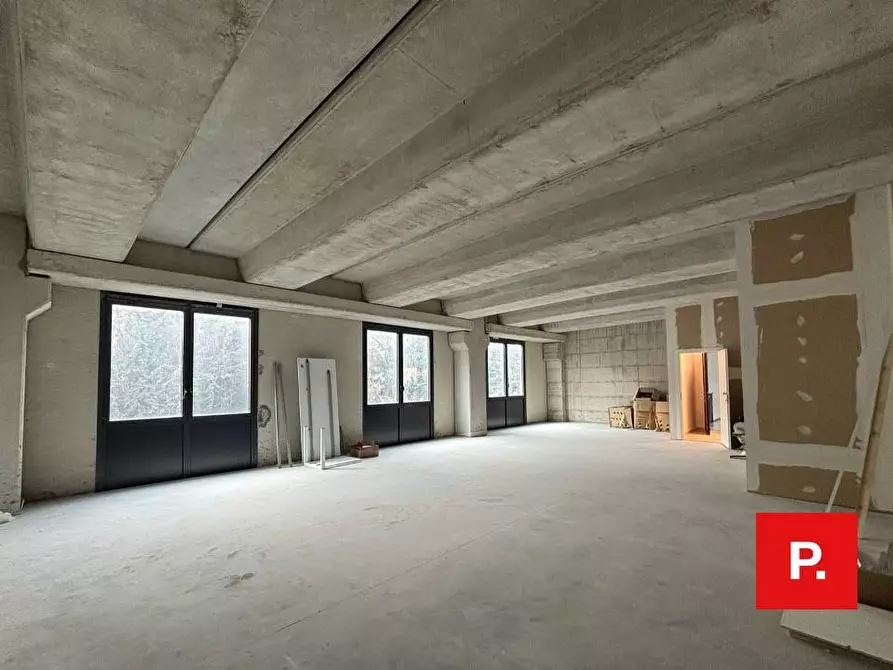 Immagine 10 di Ufficio in vendita  in Viale delle industrie 2 a Caserta