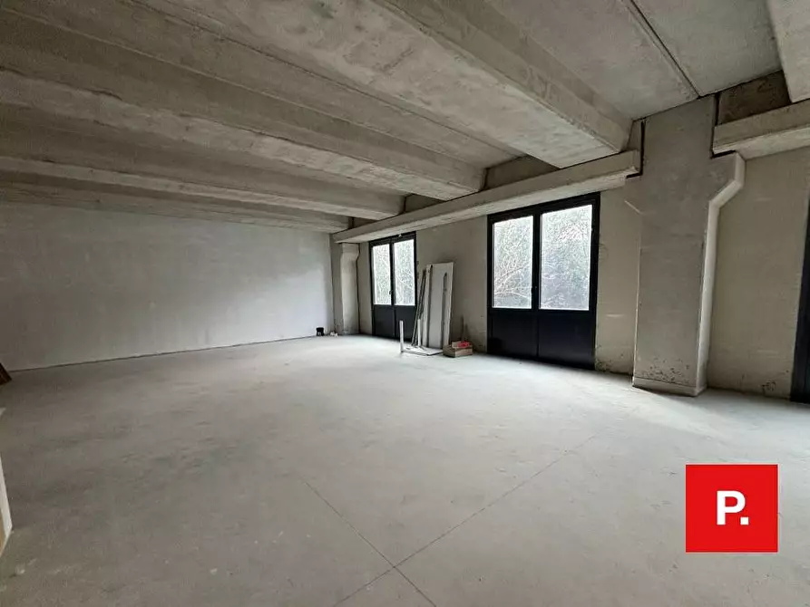 Immagine 12 di Ufficio in vendita  in Viale delle industrie 2 a Caserta
