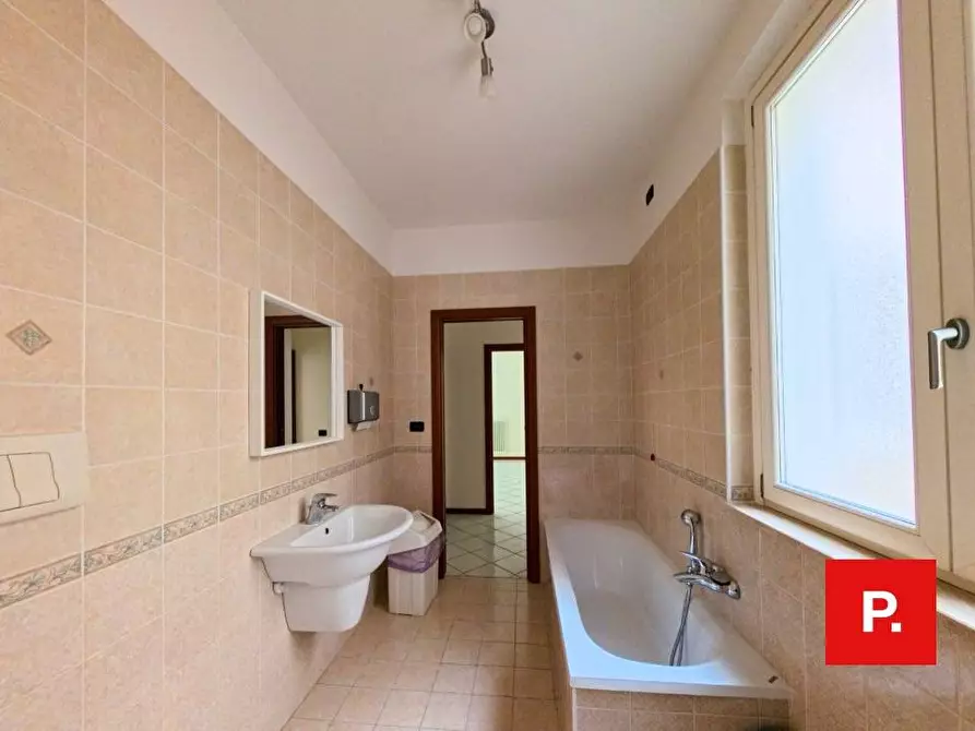 Immagine 26 di Appartamento in vendita  in via mazzini via maielli a Caserta